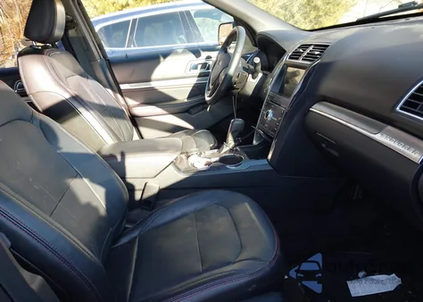 2018 Ford Explorer Sport z USA, uszkodzony, nr VIN 1FM5K8GT5JGC34539